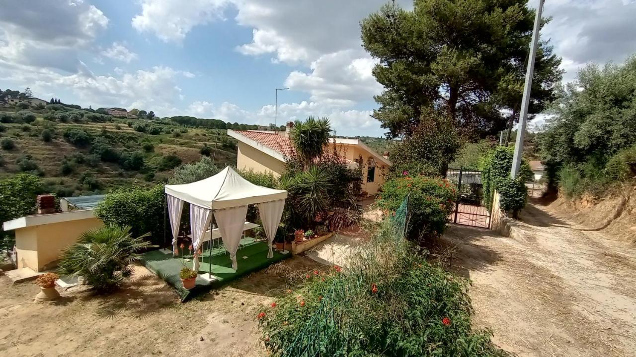 Alla Romana Villa Калтаджироне Екстериор снимка