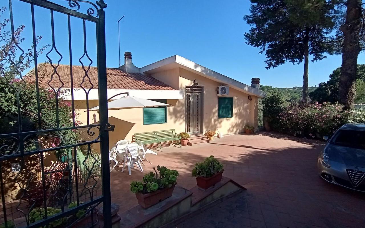 Alla Romana Villa Калтаджироне Екстериор снимка
