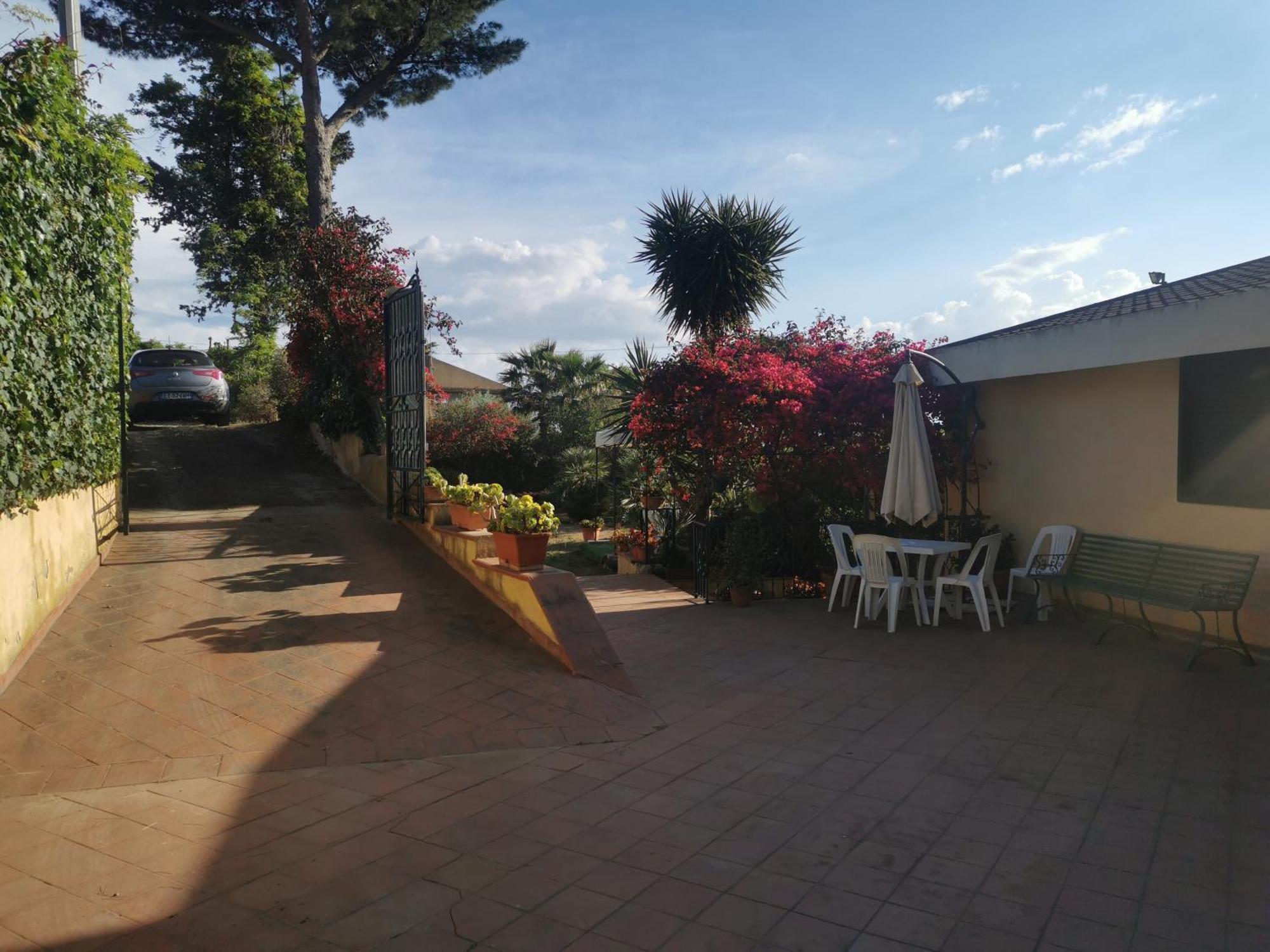 Alla Romana Villa Калтаджироне Екстериор снимка